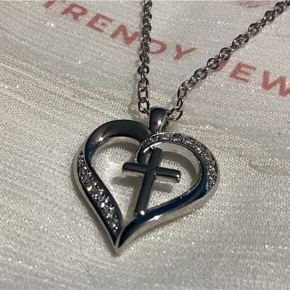 Sentimental Silver Cz Diamond Pave Sparkling Heart Cross Necklace - Picture 13 of 16